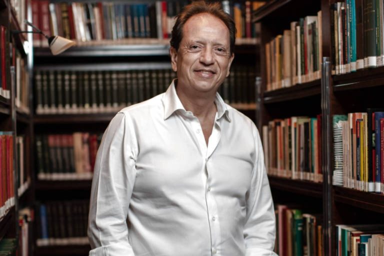Seguro não pode ser negado por simples adesivação eleitoral, diz especialista